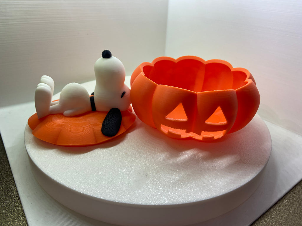 Snoopy Pumpkin Candy Container: Peanuts Halloween Snack Bowl